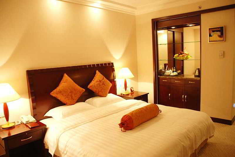 Shanghai Yafan Longmen Hotel Room photo